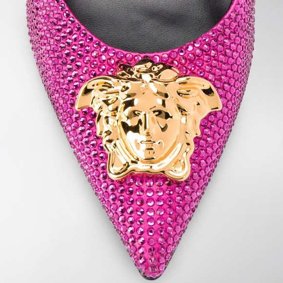 Versace - Picture 4 of 8